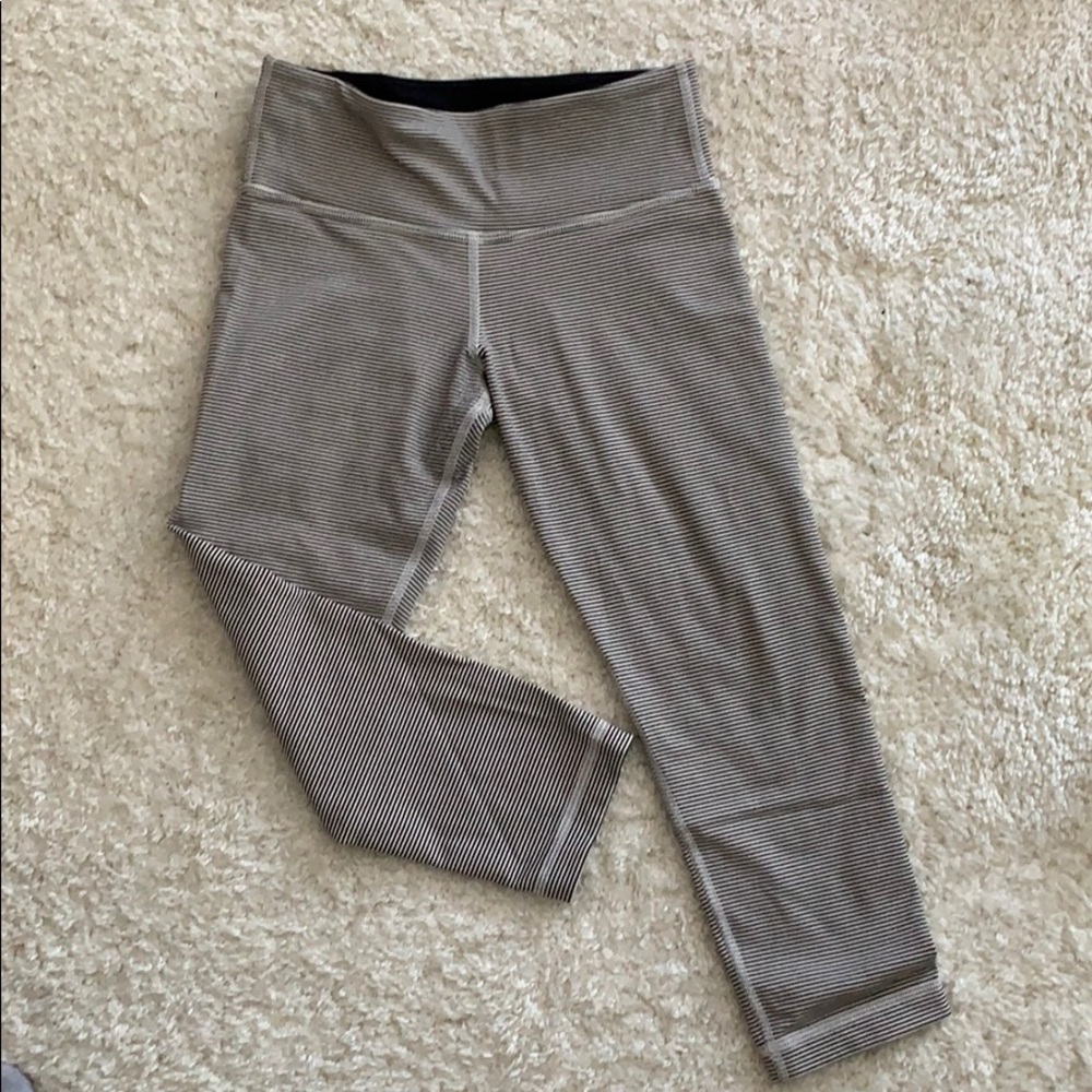 Lululemon cropped leggings